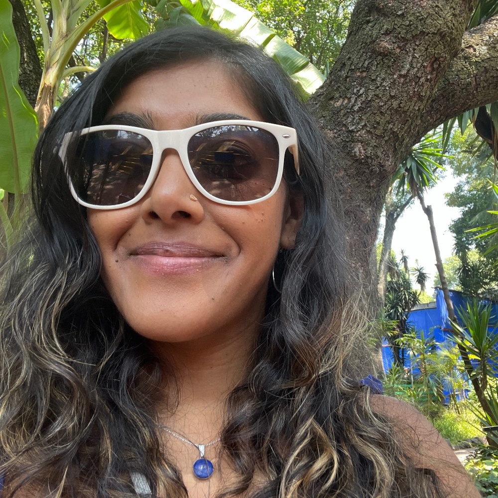 Meet your Posher, Shelly